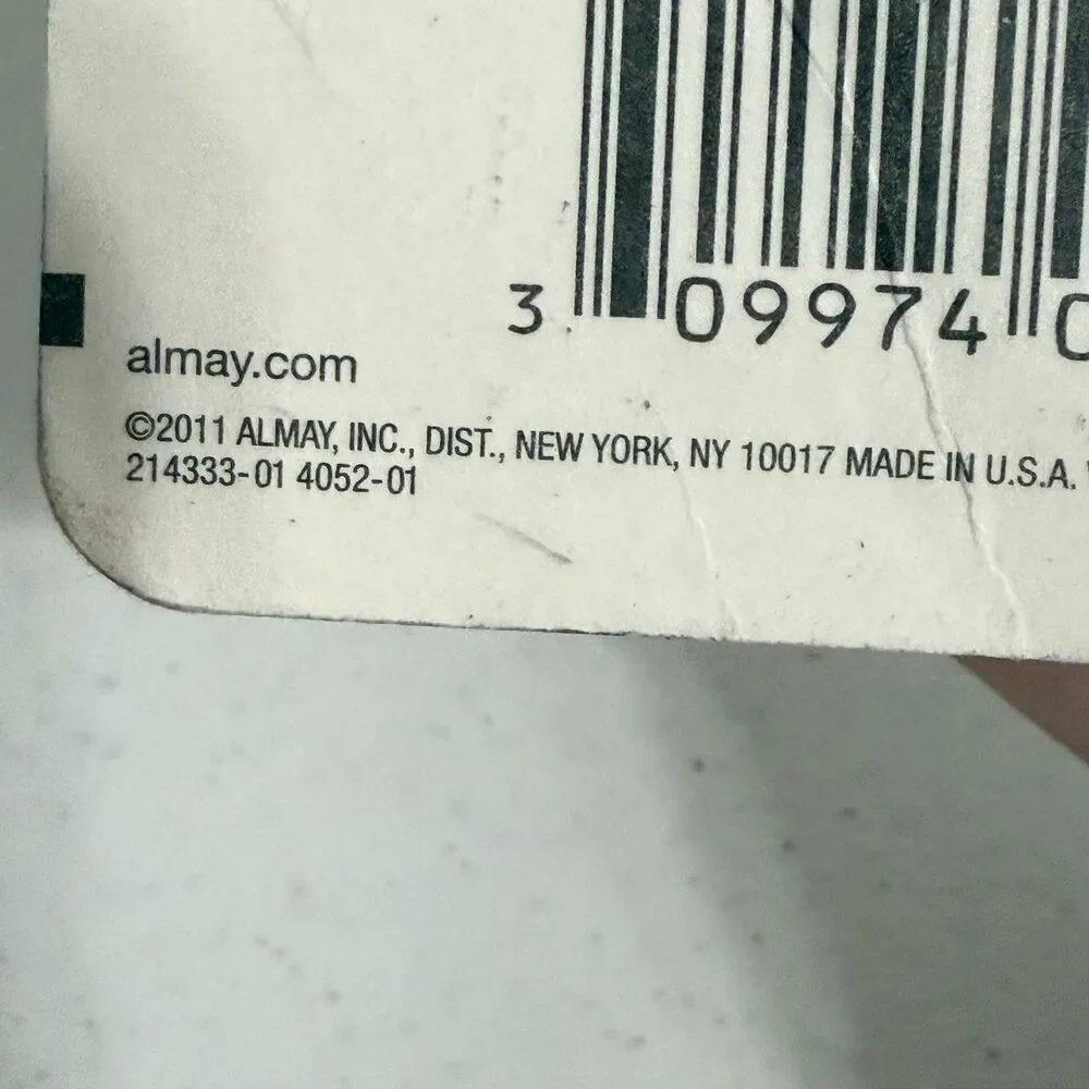 Almay Clear Complexion Concealer & Treatment Gel -LIGHT  #100 - Sealed/New